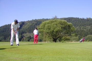 Golf club UNO - Hnátnice (35 km)