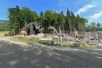 Mamutíkův vodní park - Dolní Morava (12 km)